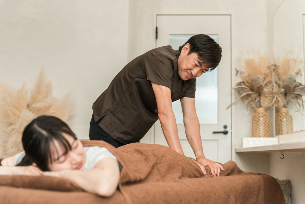 整体院と整骨院のチラシ作成ガイド！法律違反と罰金リスクを防ぐ広告規制